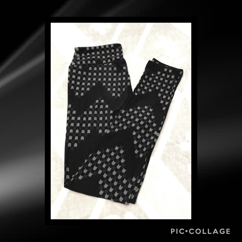 ❤️ 5/$20 Lularoe leggings - OS (one size)
